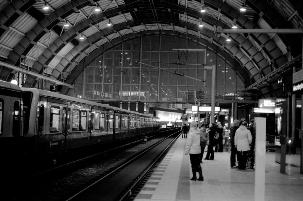 Alexanderplatz train station