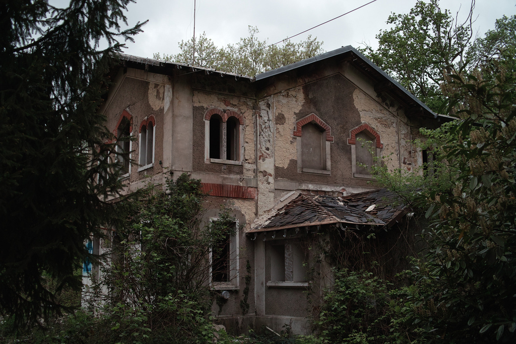Abandoned house near Melun